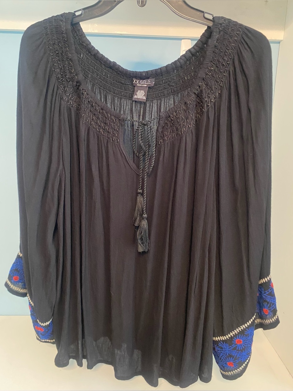 Joe & Elle black peasant-style boho lightweight flowy top L